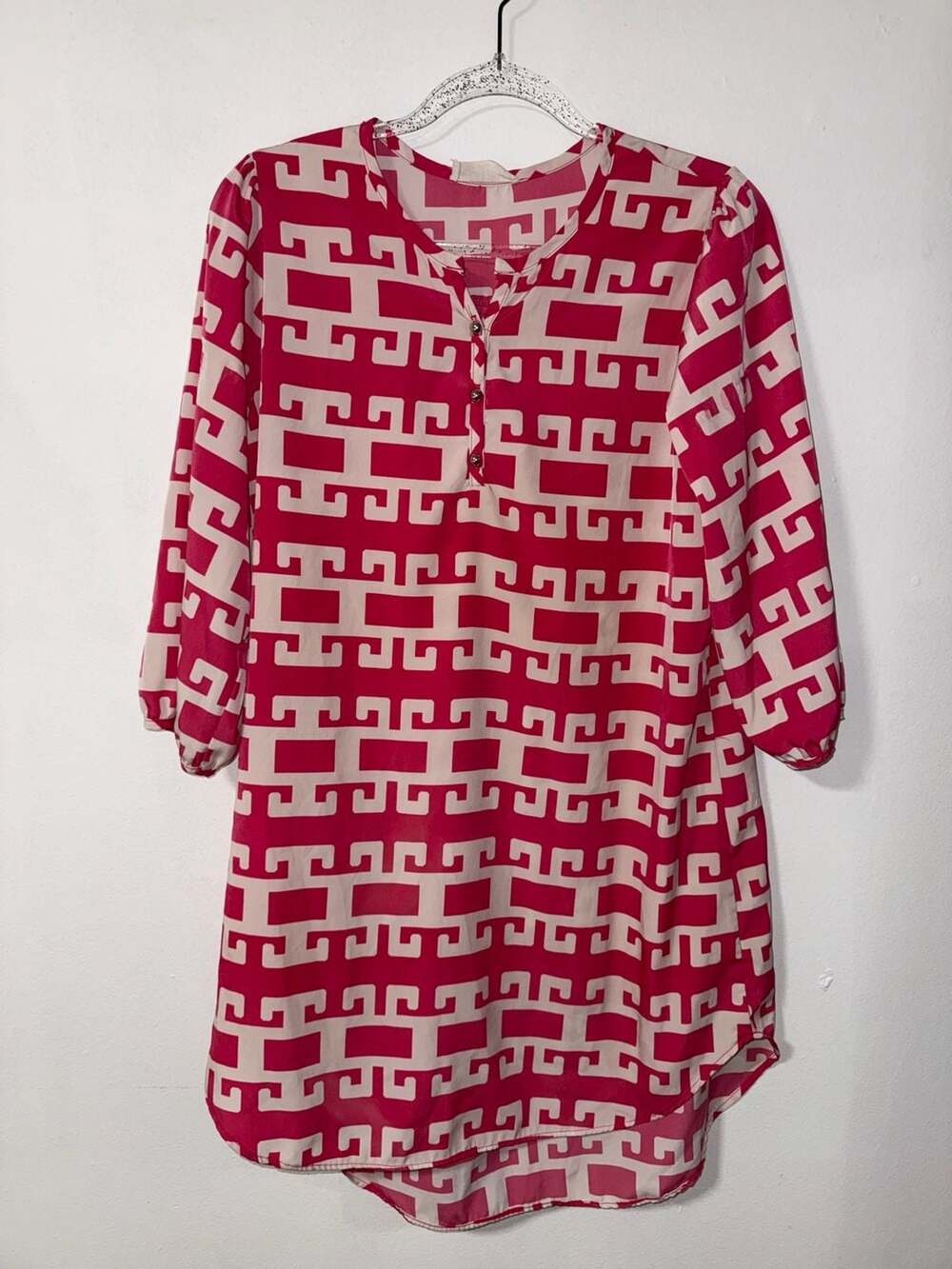 Peach Love California Pink and Cream Geometric Print 3/4 Sleeve Shift Dress